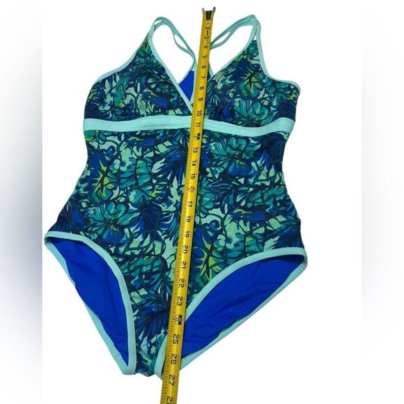 L.L. Bean UPF 50+ Swimsuit Green and Blue Floral One Piece Swimsuit Flowers 14 - Picture 8 of 8